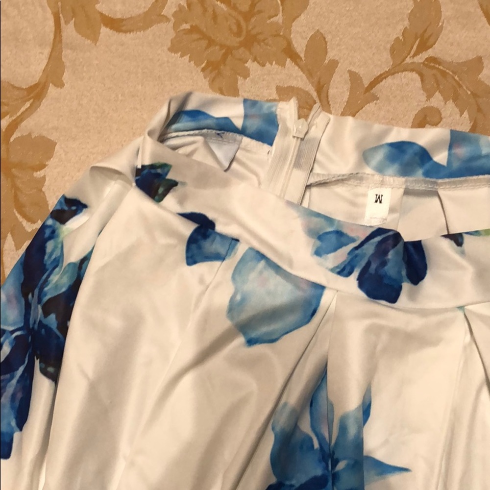 Two piece floral skirt set - Picture 8 of 8